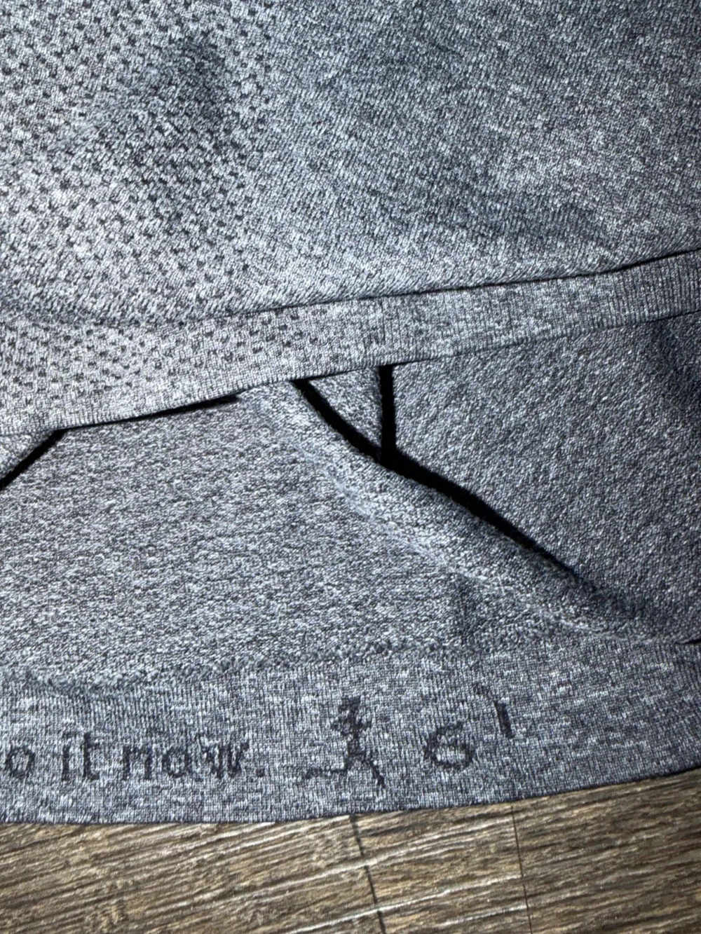 Lululemon Athletica Swiftly Tech 2.0 Long-Sleeve Hip Length Dark Gray Size 6 Tee